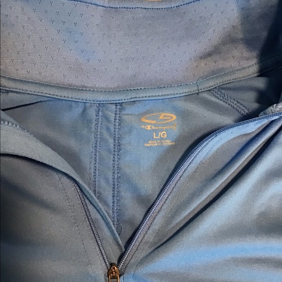 CHAMPION Blue long sleeve Lg athletic top - Picture 5 of 8